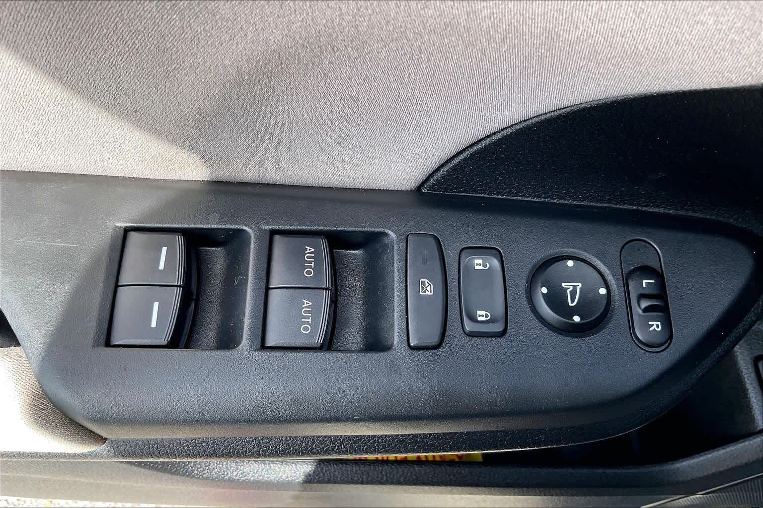 2020 Honda Insight photo 31 of 34