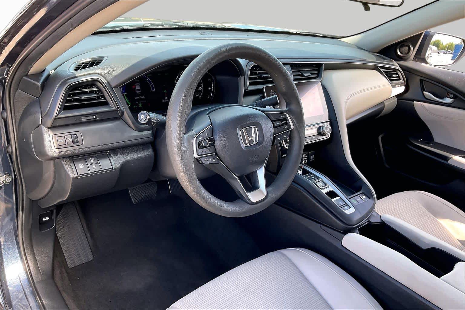 2020 Honda Insight photo 17 of 34