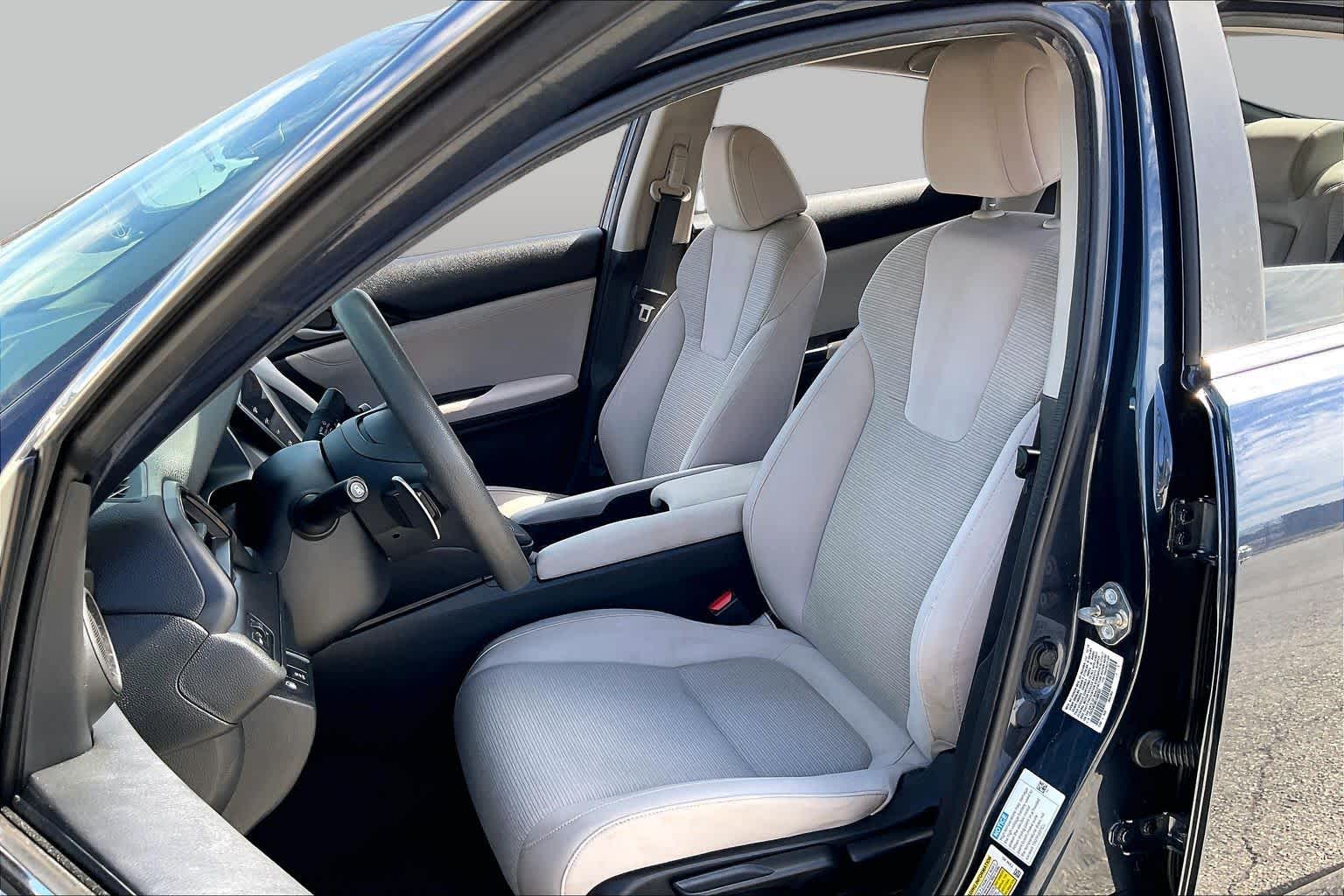 2020 Honda Insight photo 8 of 34