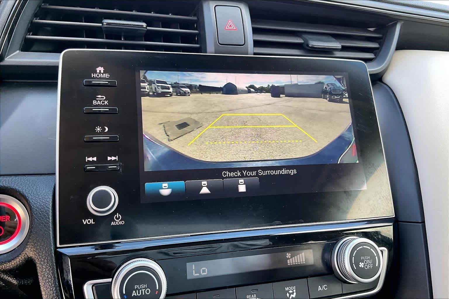 2020 Honda Insight photo 26 of 34