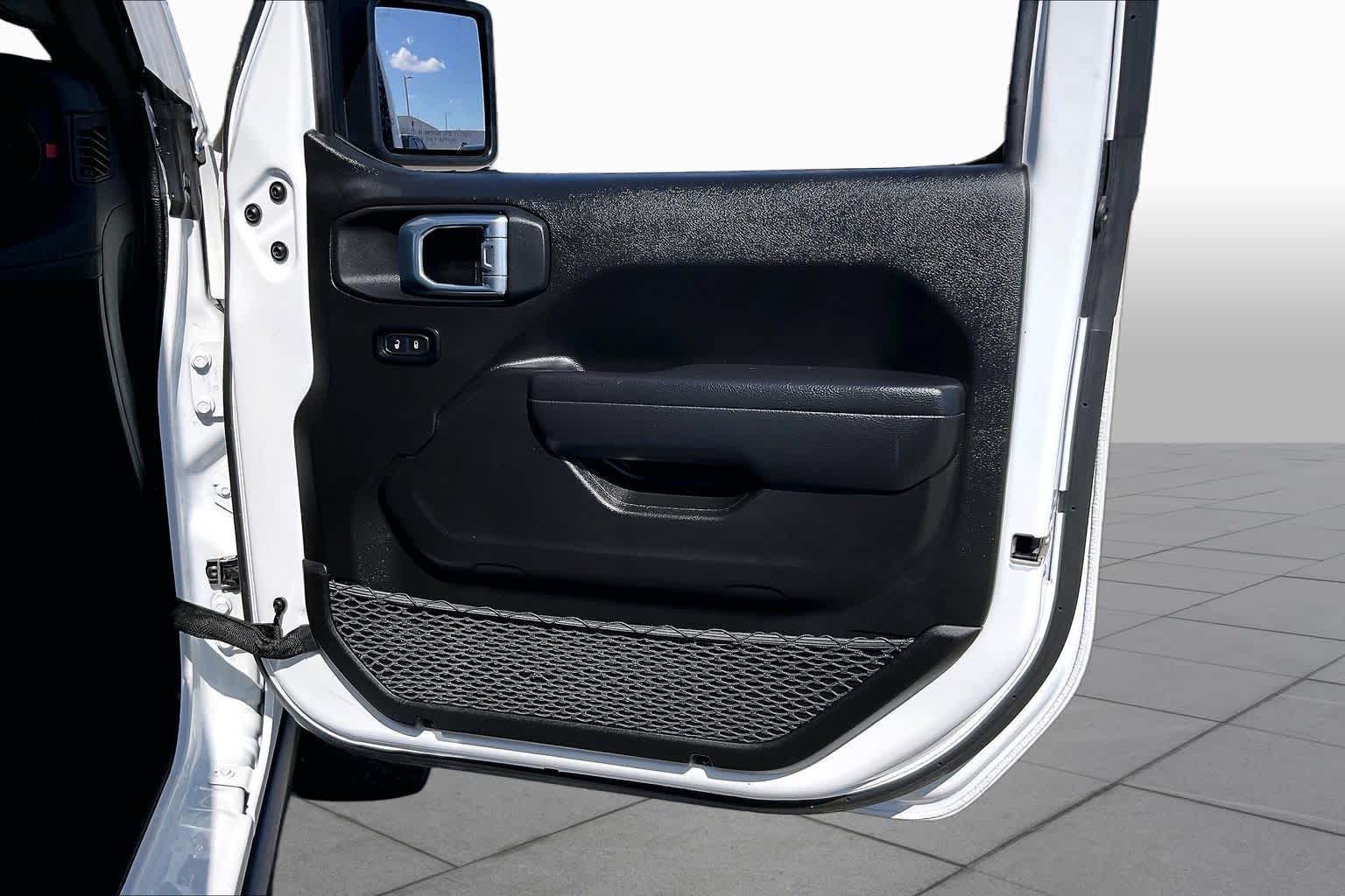2026 Jeep Wrangler photo 21 of 32