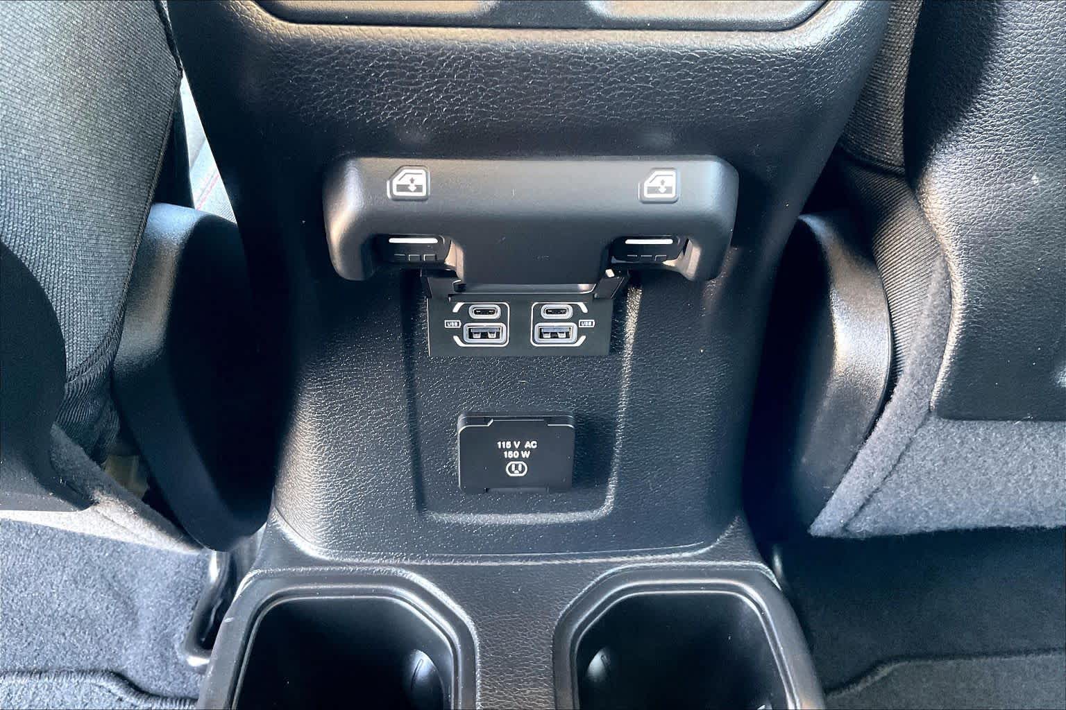 2026 Jeep Wrangler photo 29 of 32