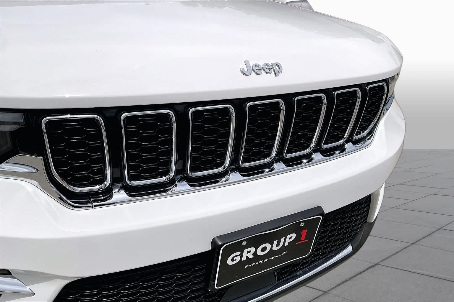 2023 Jeep Grand Cherokee Limited Bright White Clearcoat at Tomball Chrysler Dodge Jeep Ram