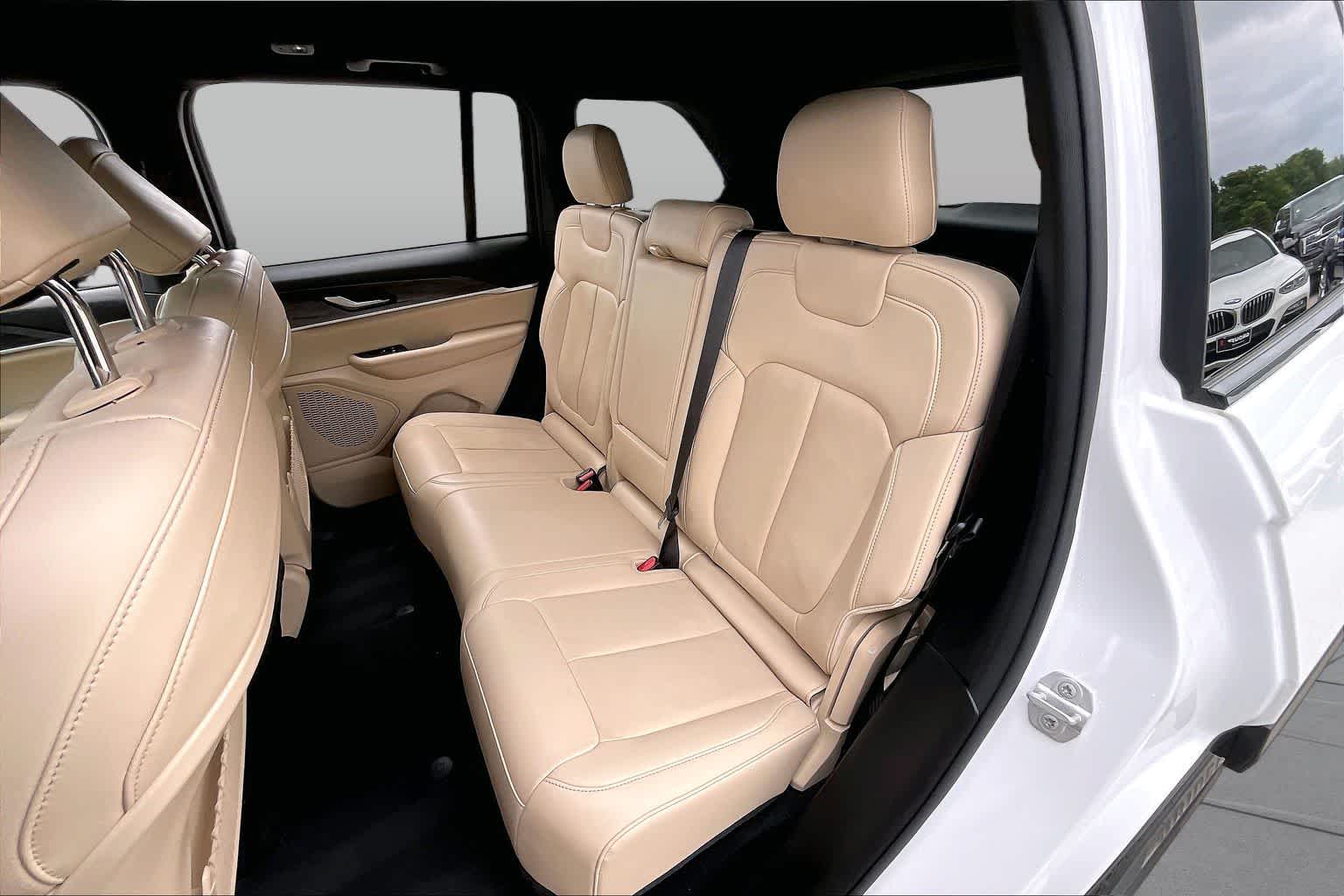 2023 Jeep Grand Cherokee Limited Bright White Clearcoat at Tomball Chrysler Dodge Jeep Ram