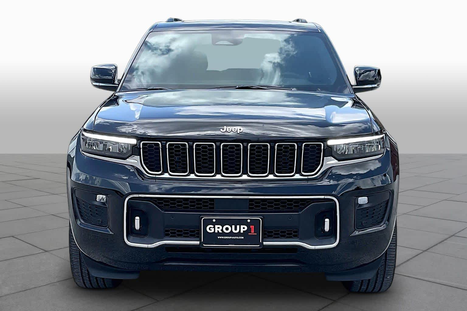 2024 Jeep Grand Cherokee Overland Diamond Black Crystal Pearlcoat at Beck & Masten Kia