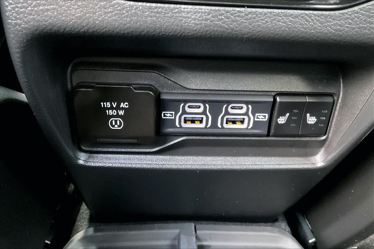 2024 Jeep Grand Cherokee Overland Diamond Black Crystal Pearlcoat at Beck & Masten Kia