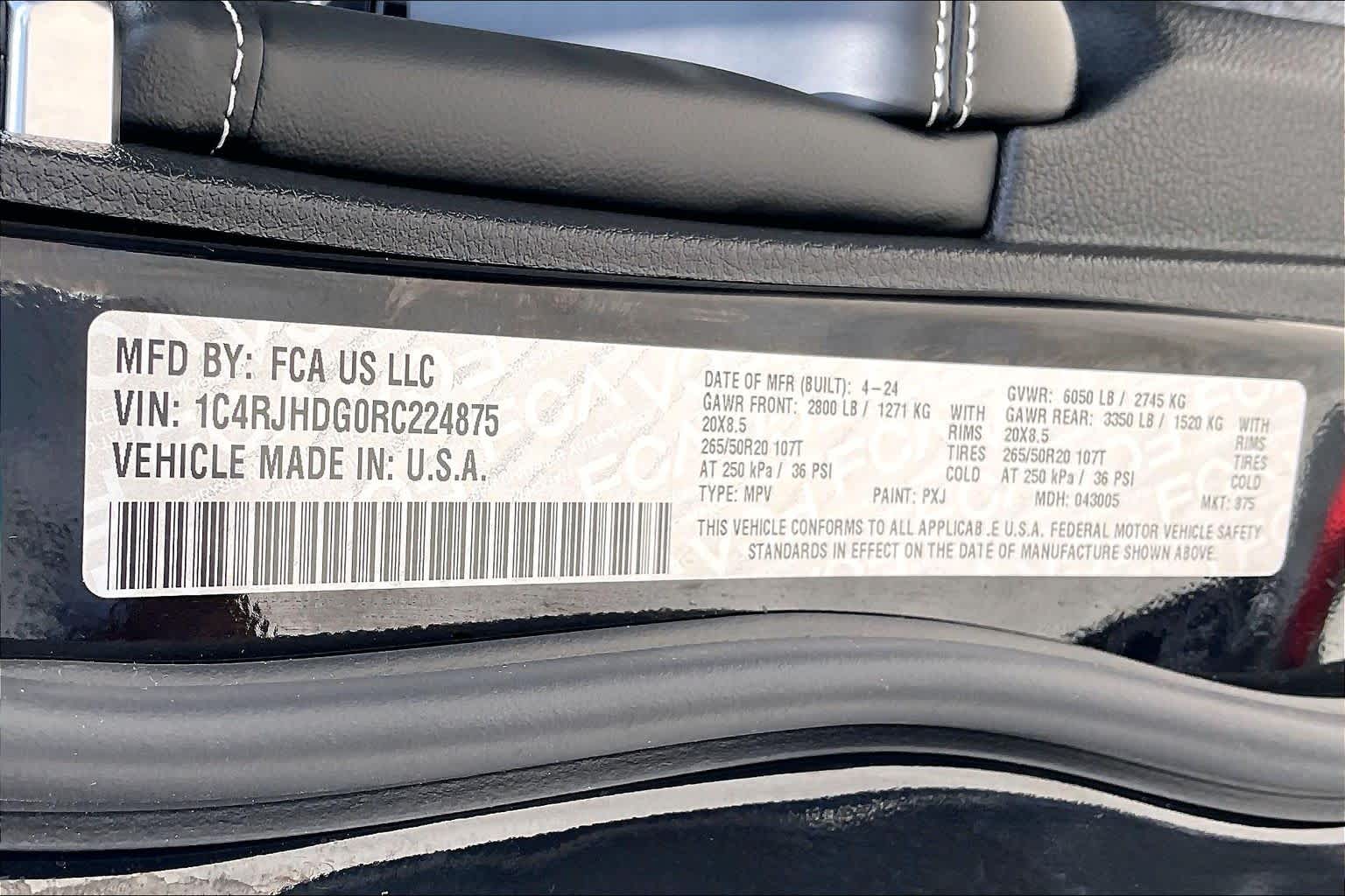 2024 Jeep Grand Cherokee Overland Diamond Black Crystal Pearlcoat at Beck & Masten Kia