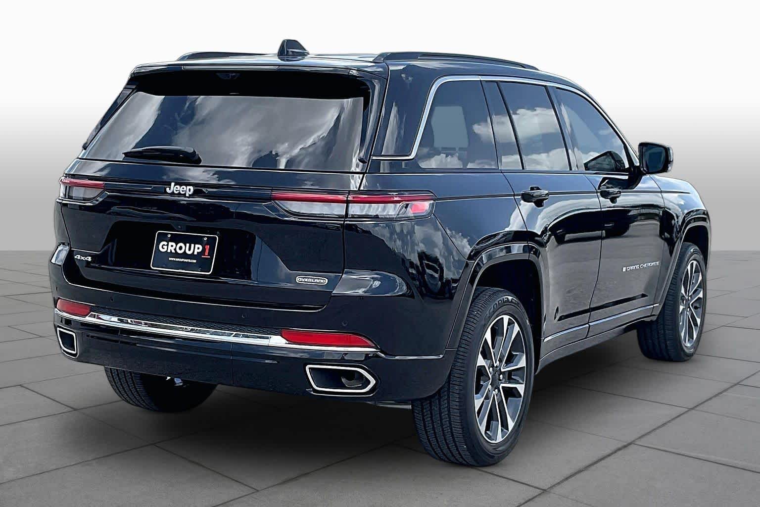 2024 Jeep Grand Cherokee Overland Diamond Black Crystal Pearlcoat at Beck & Masten Kia