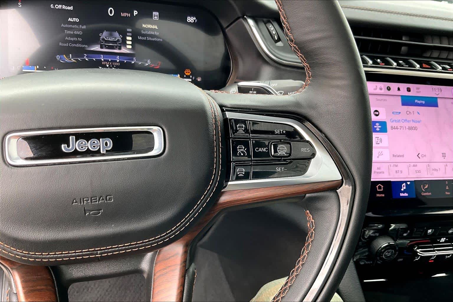 2025 Jeep Grand Cherokee photo 24 of 34
