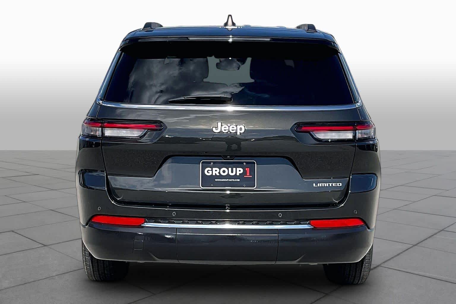 2024 Jeep Grand Cherokee L photo 5 of 35