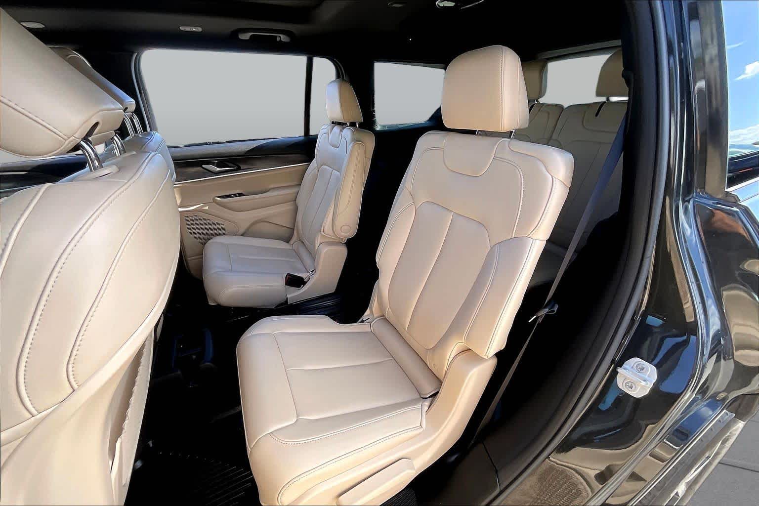 2024 Jeep Grand Cherokee L photo 20 of 35