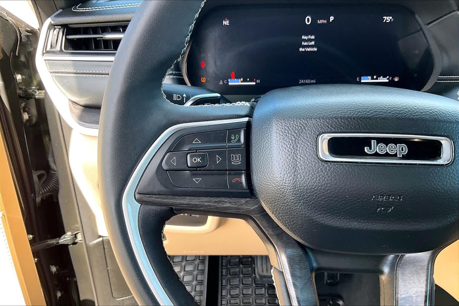 2024 Jeep Grand Cherokee L photo 24 of 35