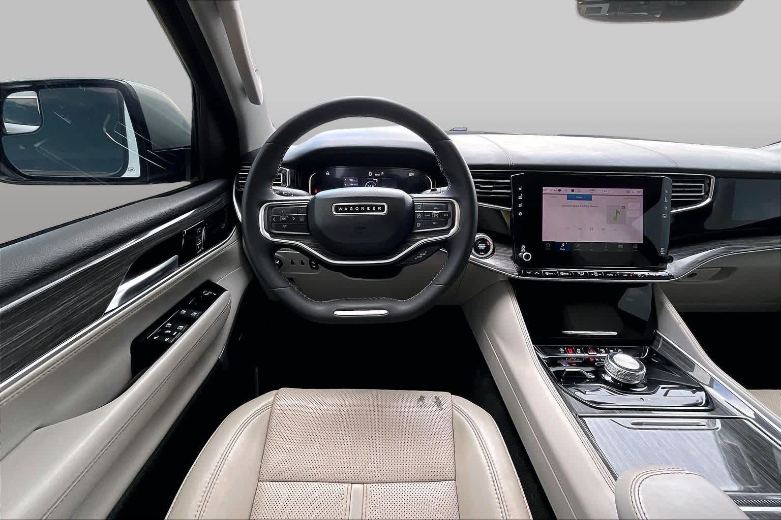 2022 Jeep Wagoneer photo 6 of 32