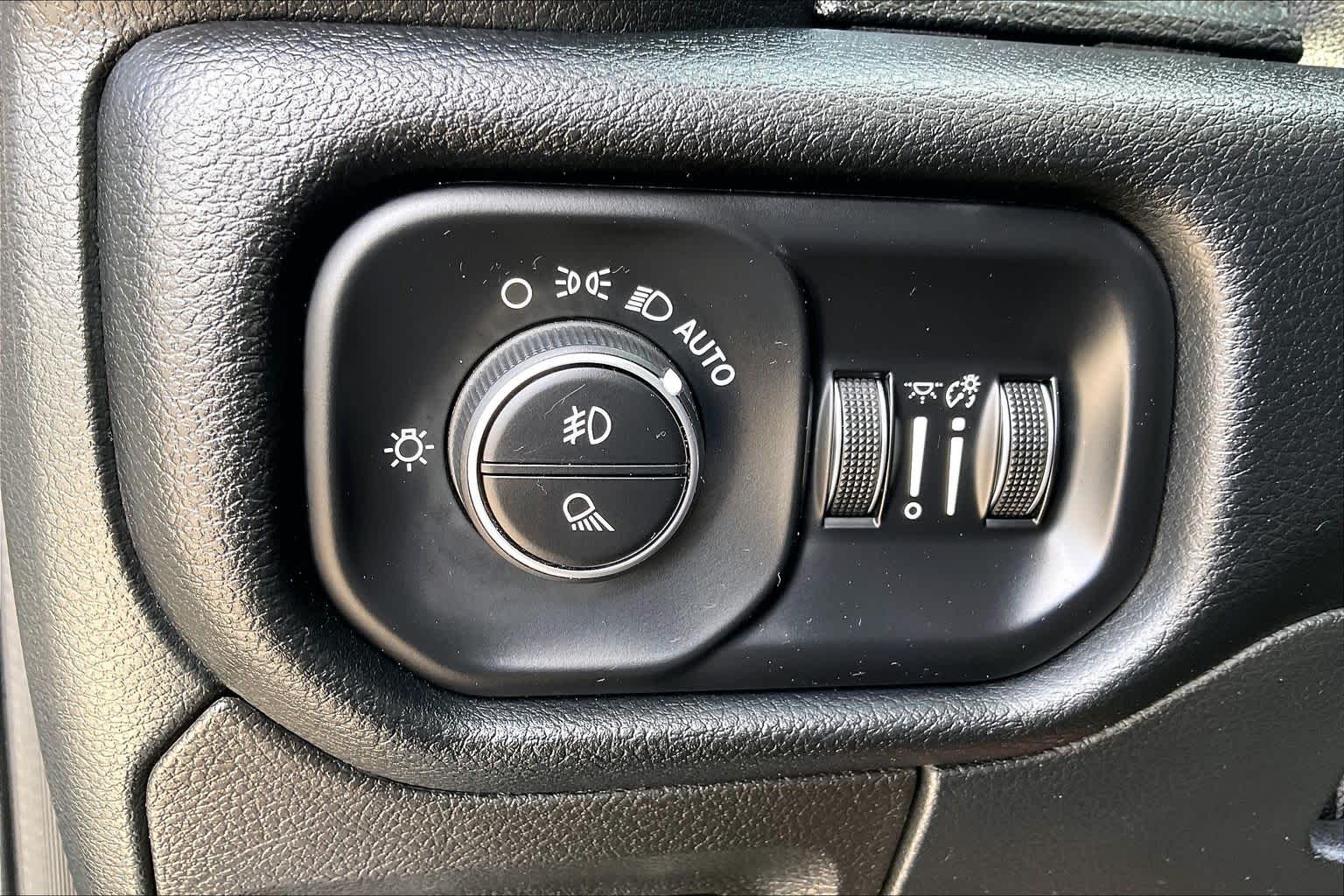 2022 Ram 1500 photo 15 of 35