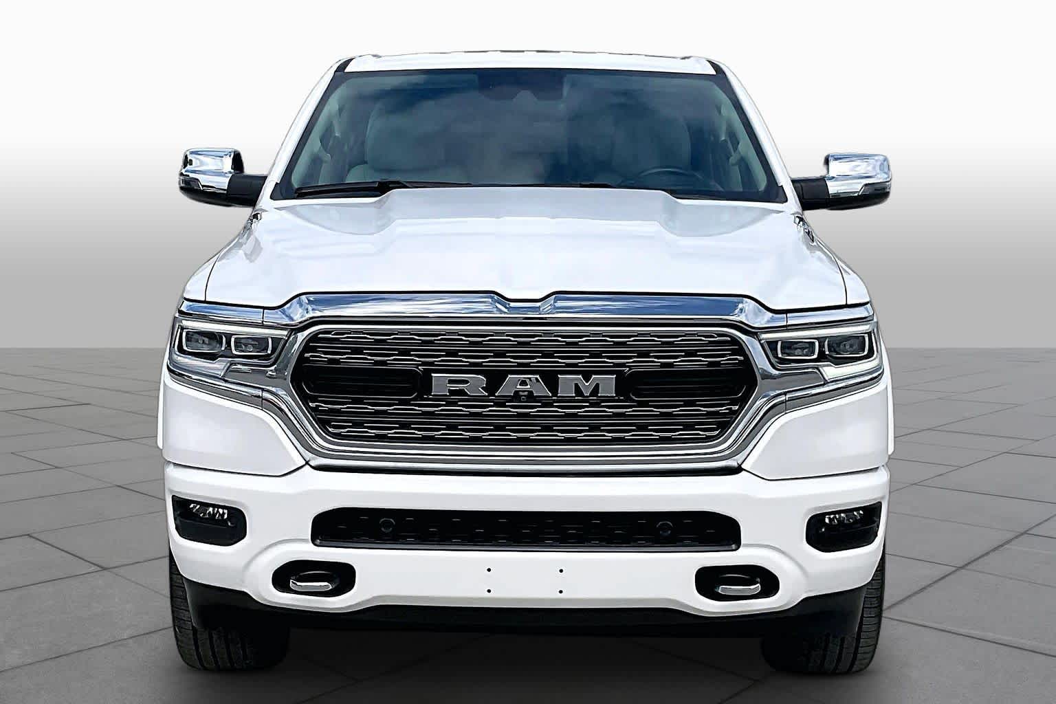 2023 Ram 1500 photo 3 of 33