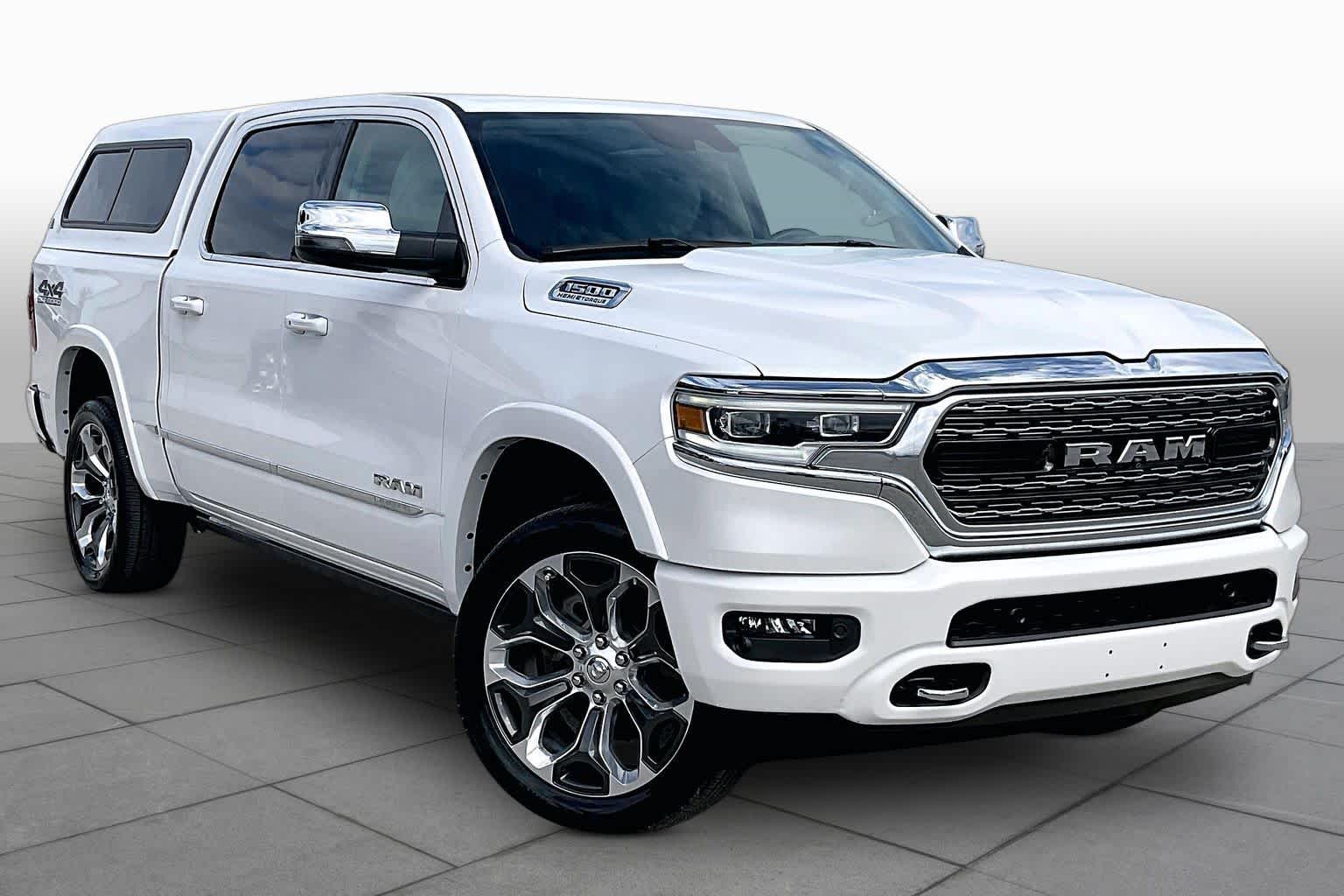 2023 Ram 1500 photo 2 of 33