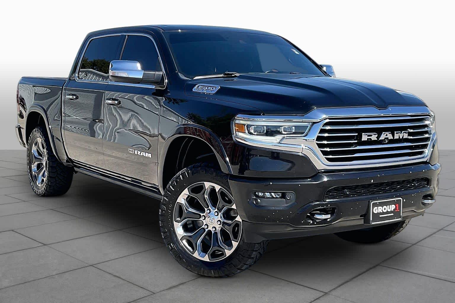 2022 Ram 1500 photo 3 of 35