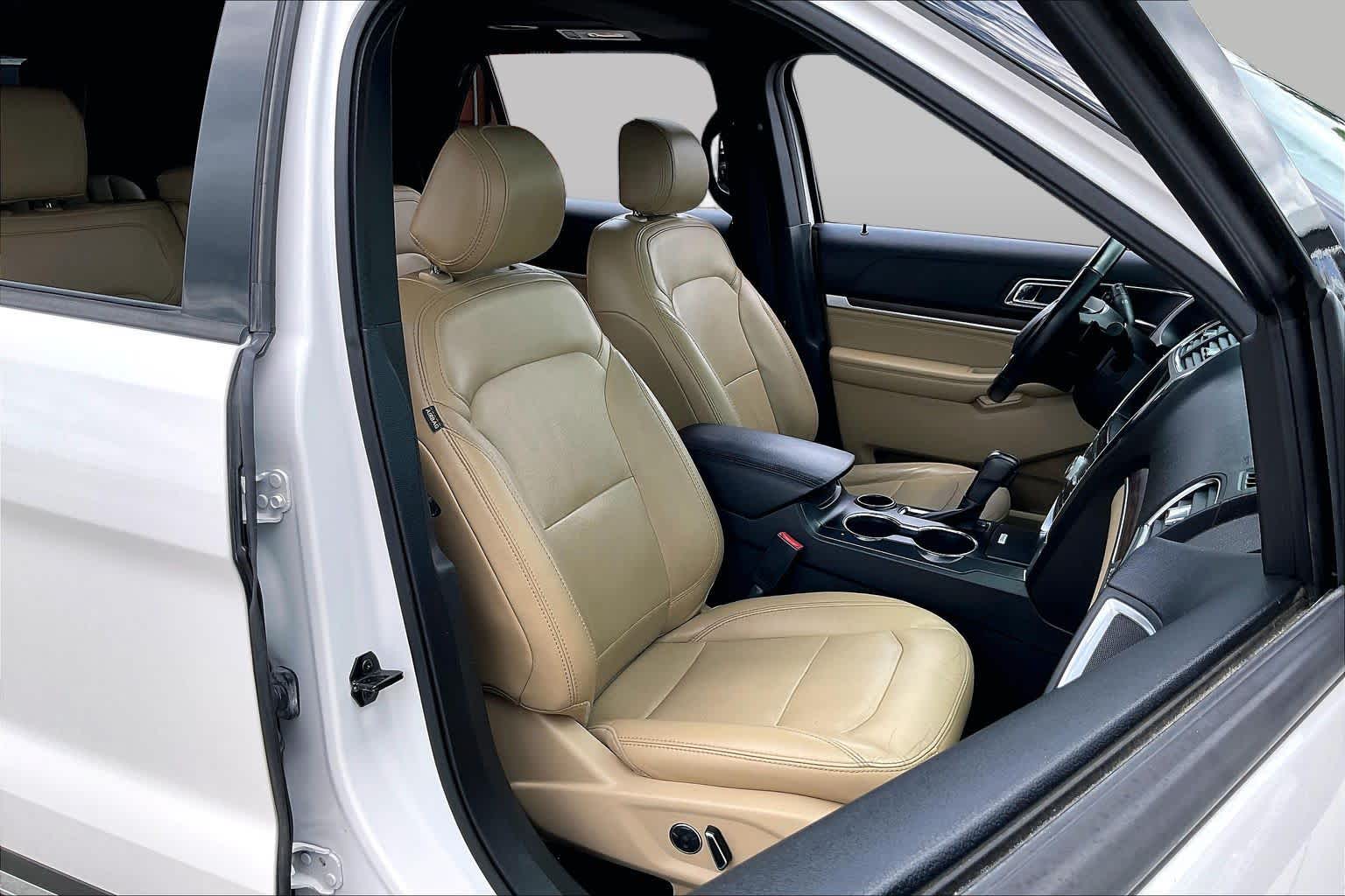 2017 Ford Explorer Limited White Platinum Metallic Tri-Coat at AutoNation USA Houston