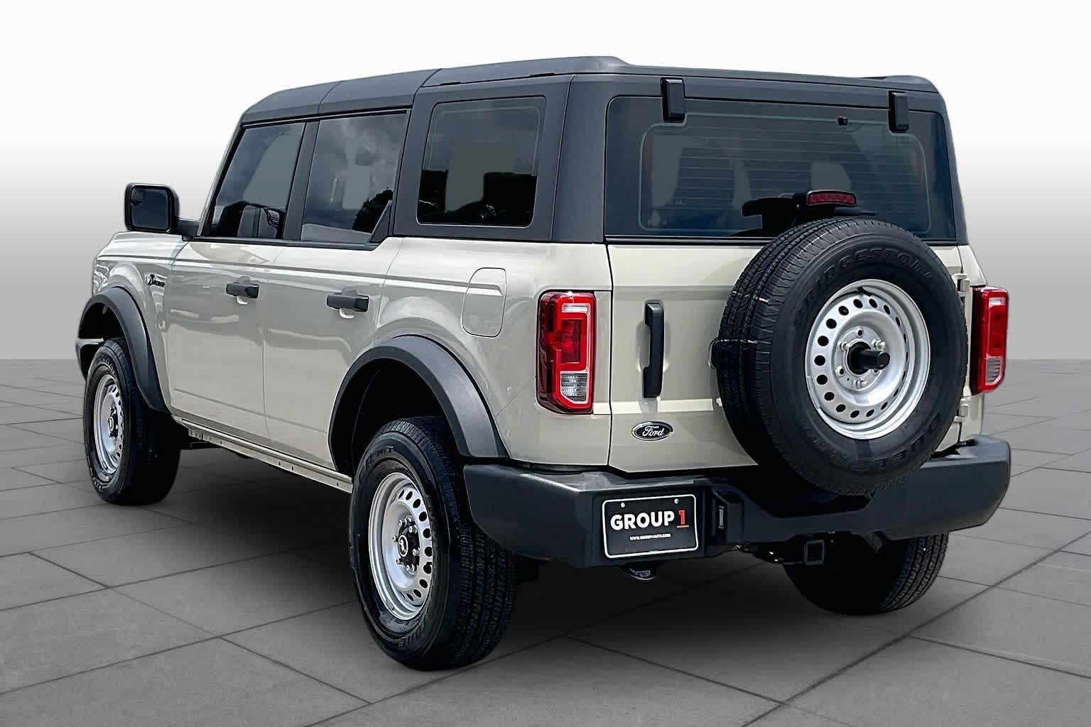 2025 Ford Bronco Base - 10