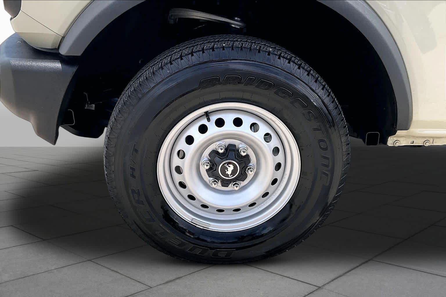 2025 Ford Bronco Base - 9