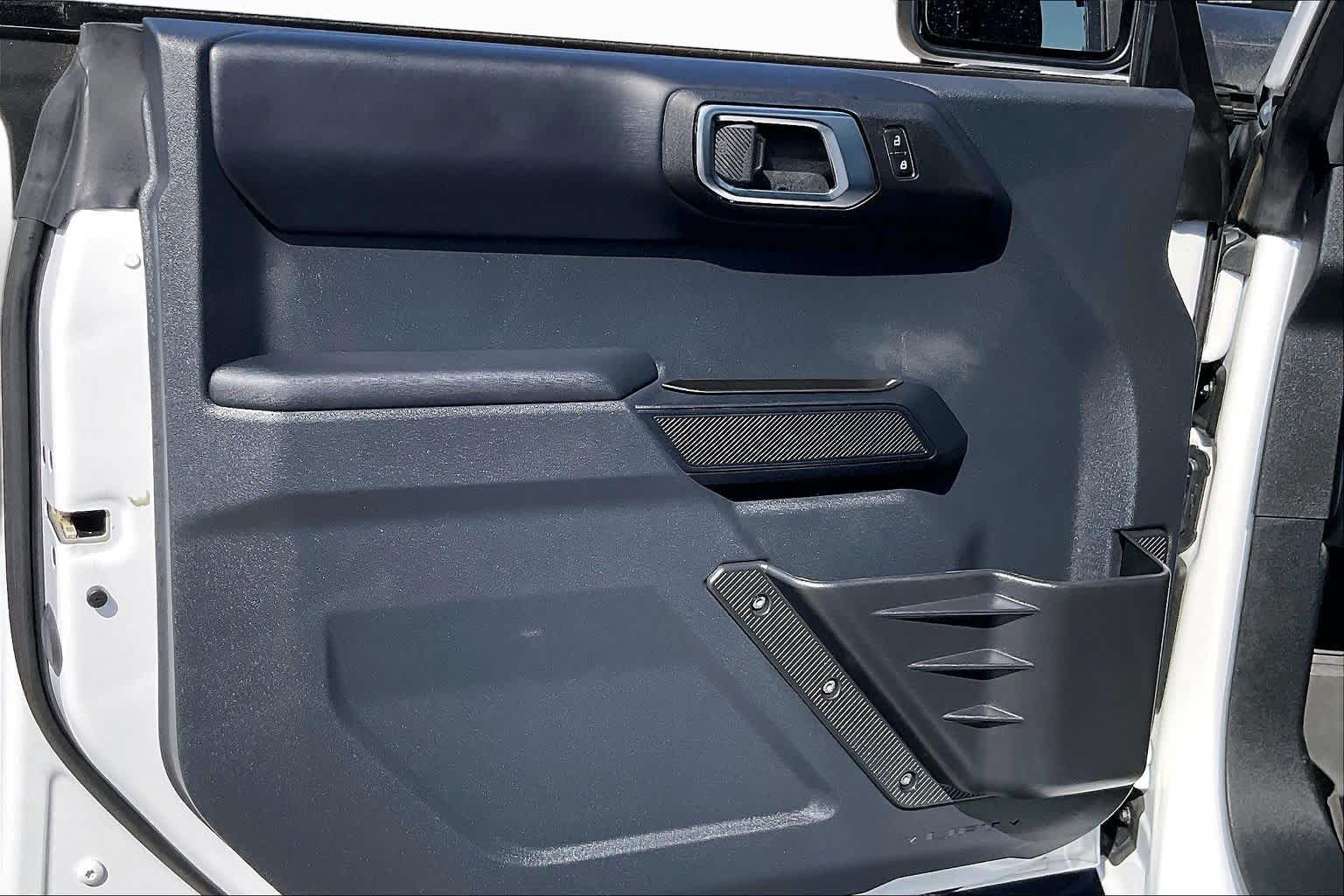 2025 Ford Bronco photo 19 of 32