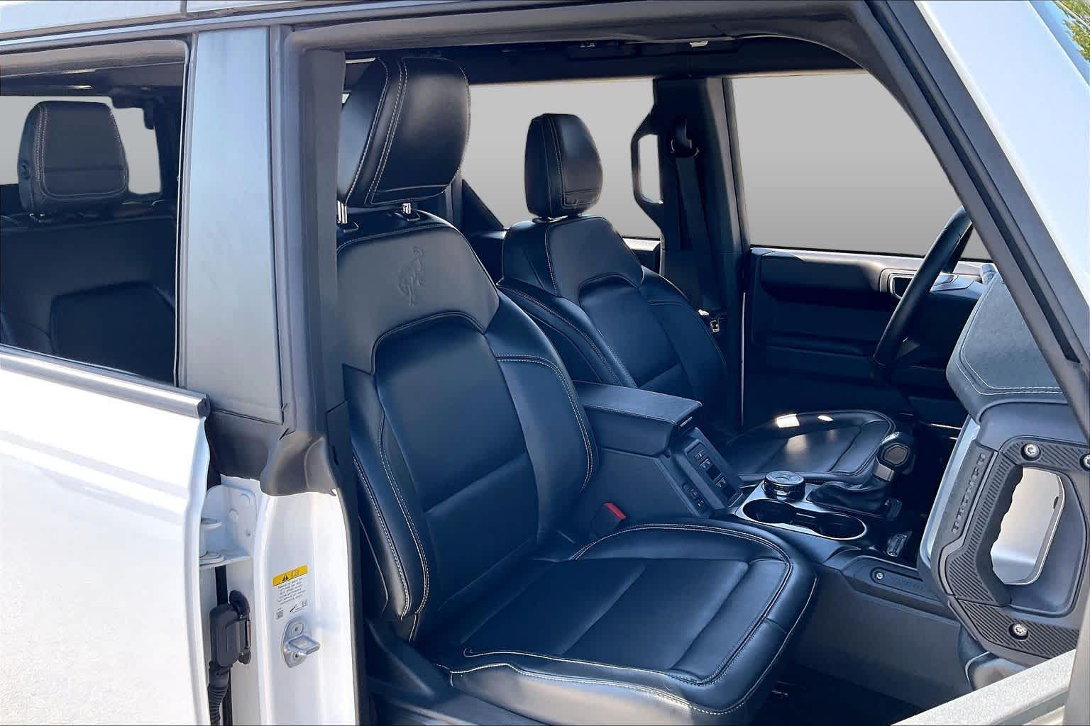 2025 Ford Bronco photo 9 of 32