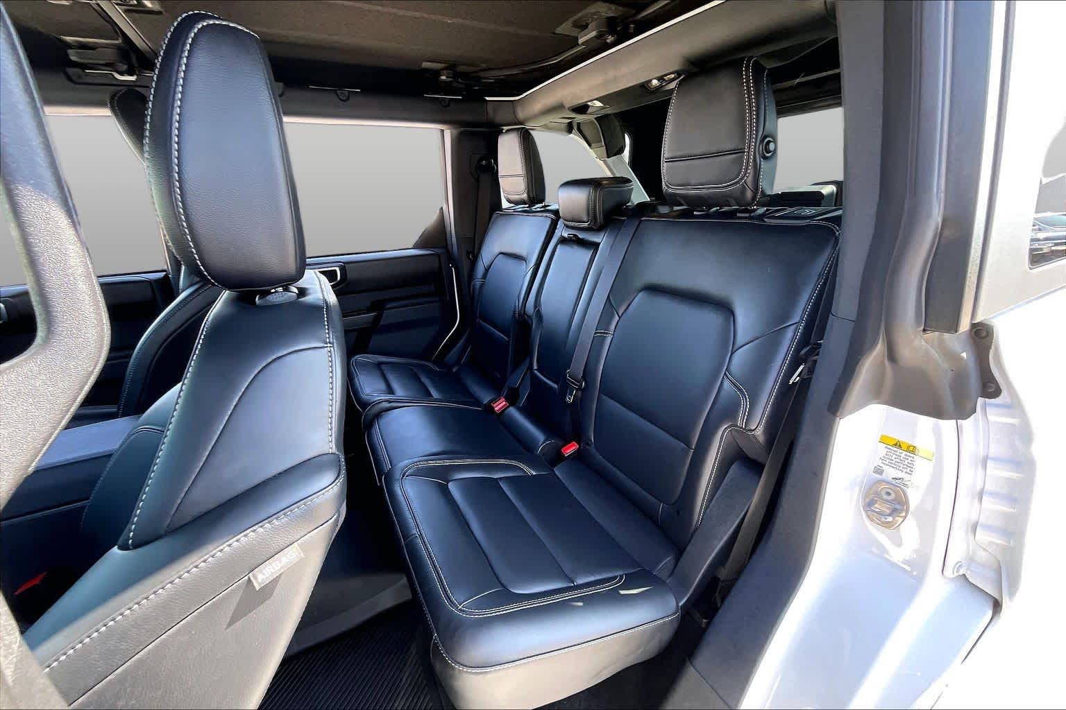 2025 Ford Bronco photo 17 of 32