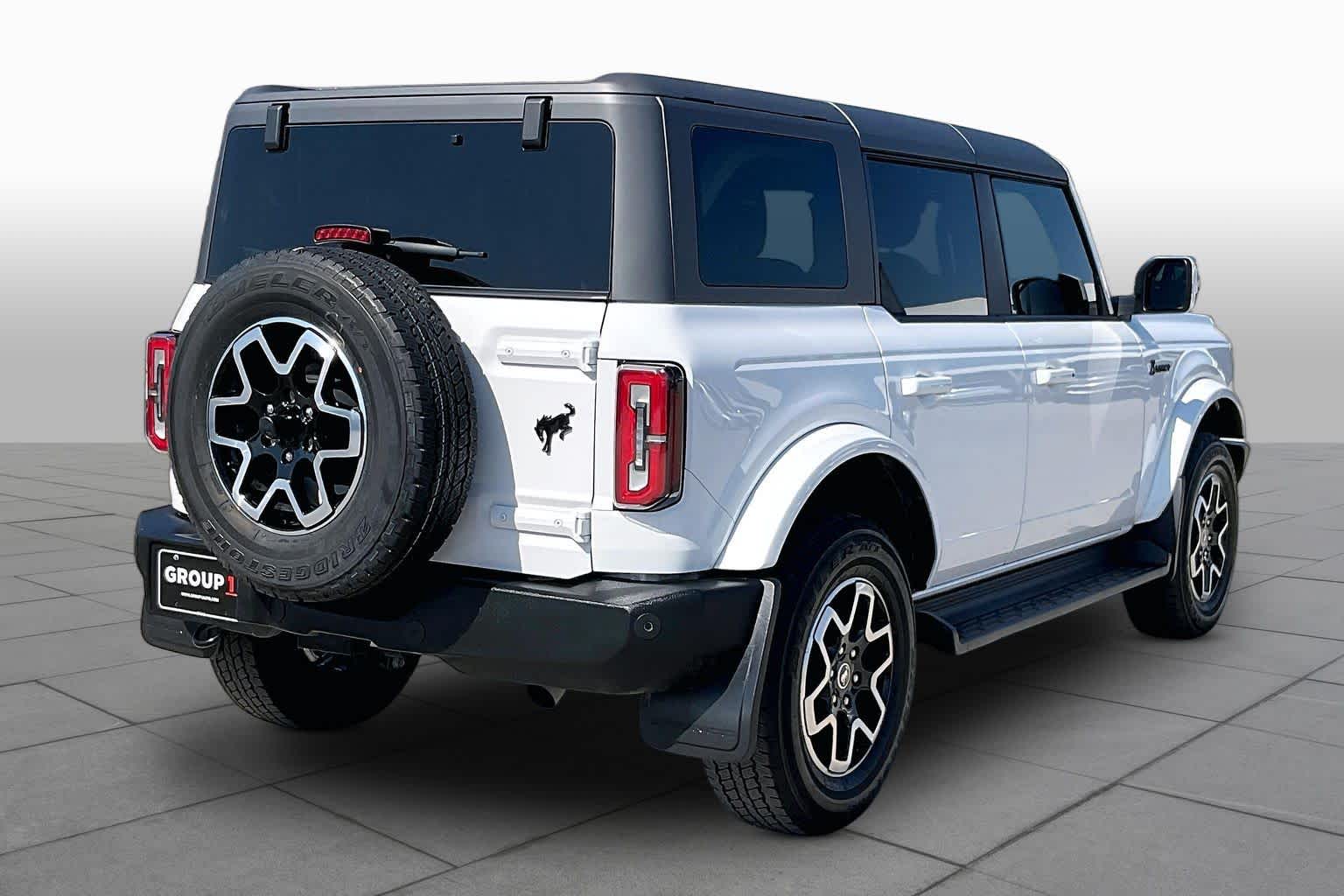 2025 Ford Bronco photo 12 of 32