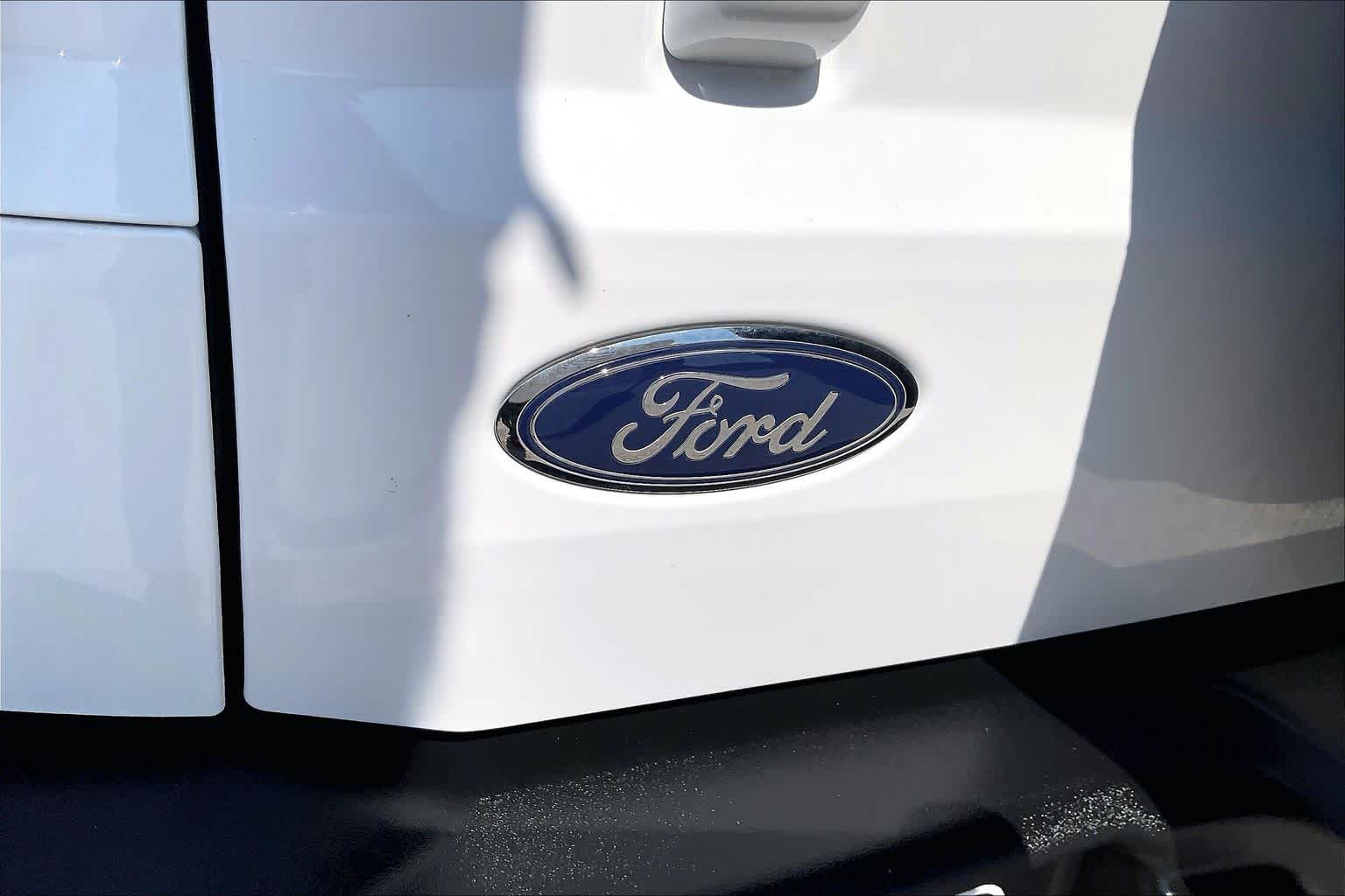 2025 Ford Bronco photo 28 of 32