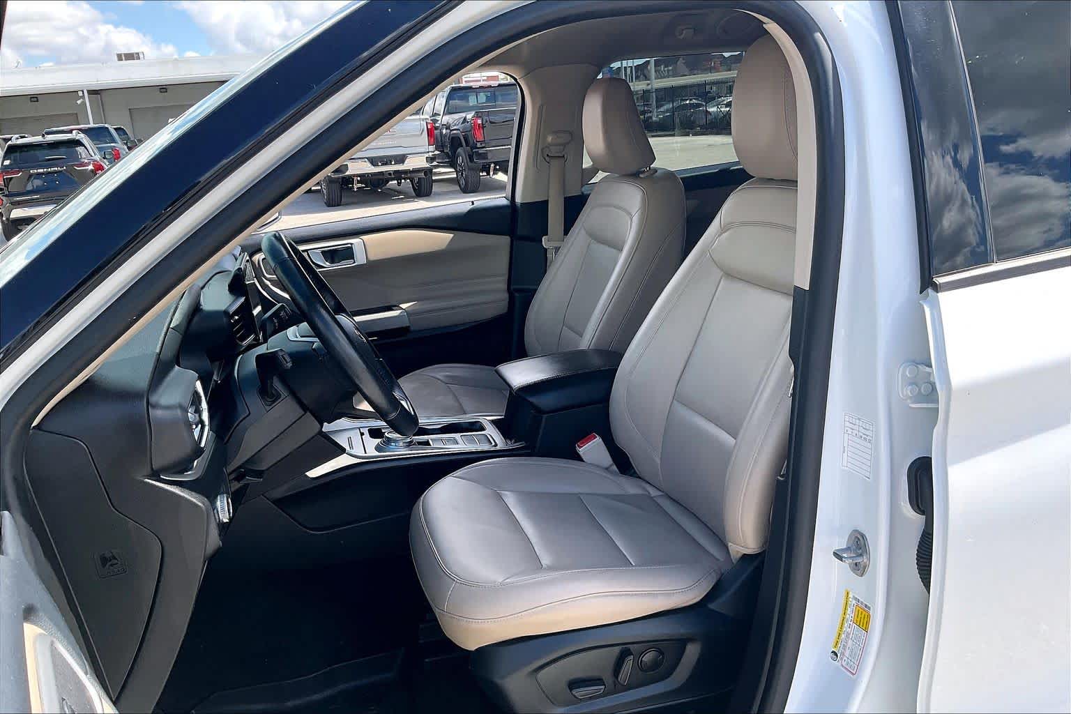 2022 Ford Explorer XLT - 7