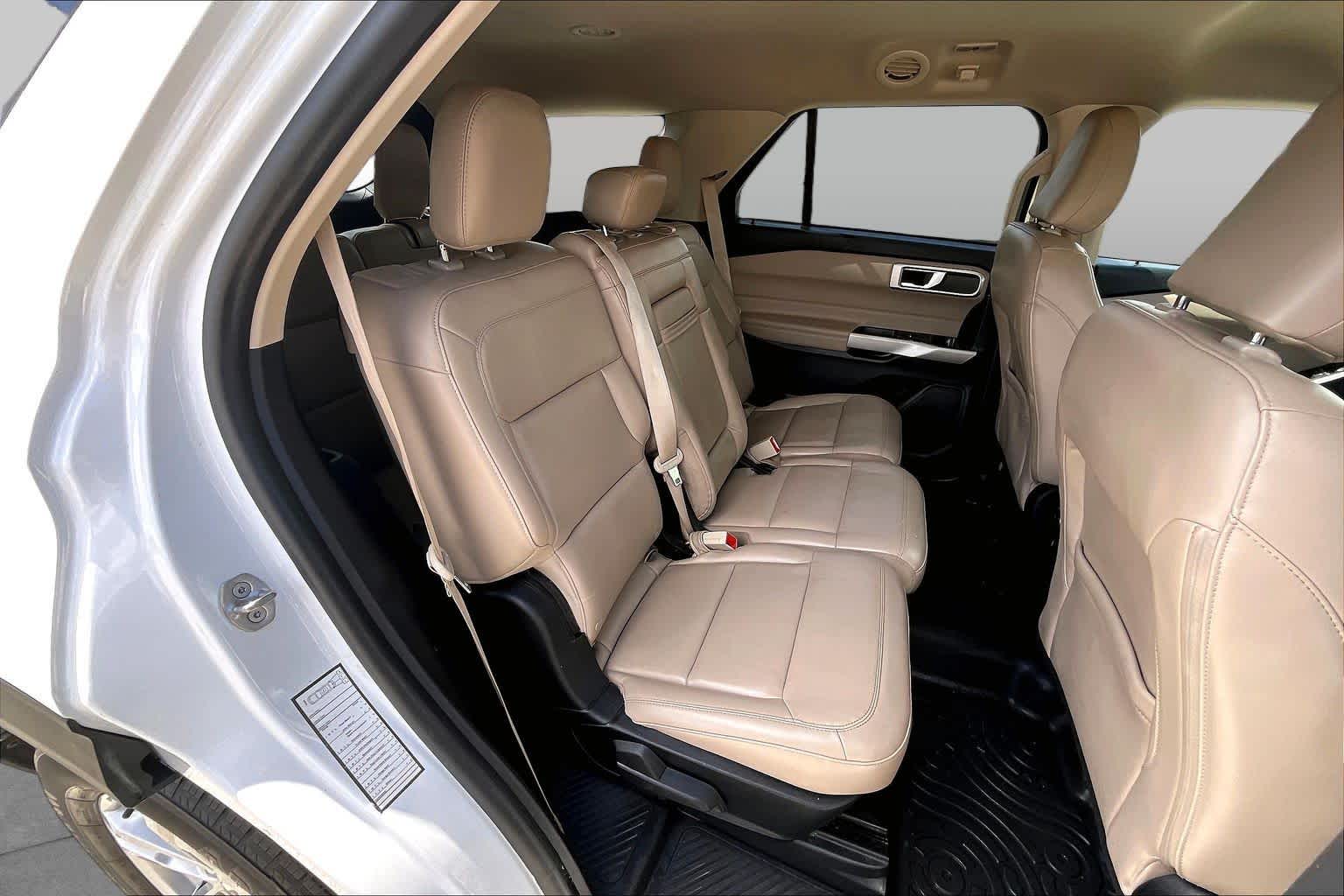 2022 Ford Explorer XLT Oxford White at AutoNation USA Houston
