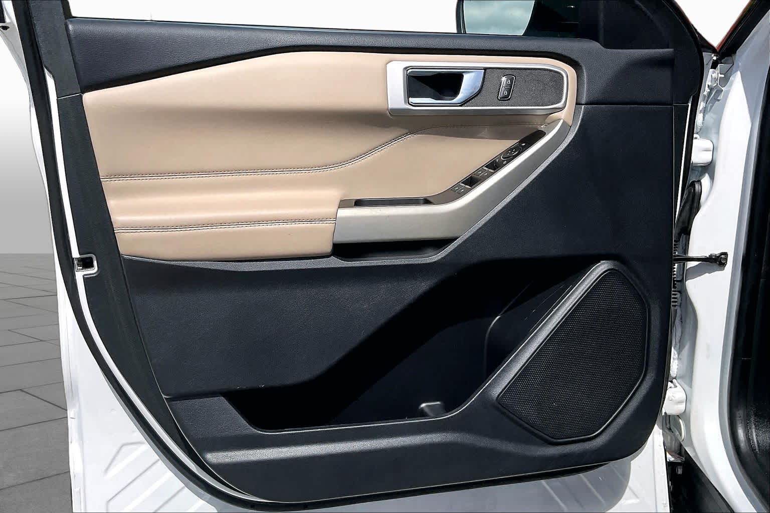 2022 Ford Explorer XLT Oxford White at AutoNation USA Houston