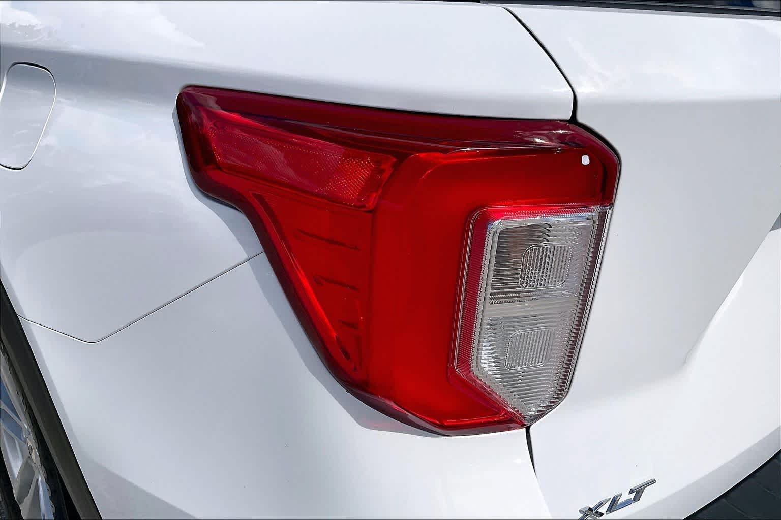 2022 Ford Explorer XLT Oxford White at AutoNation USA Houston