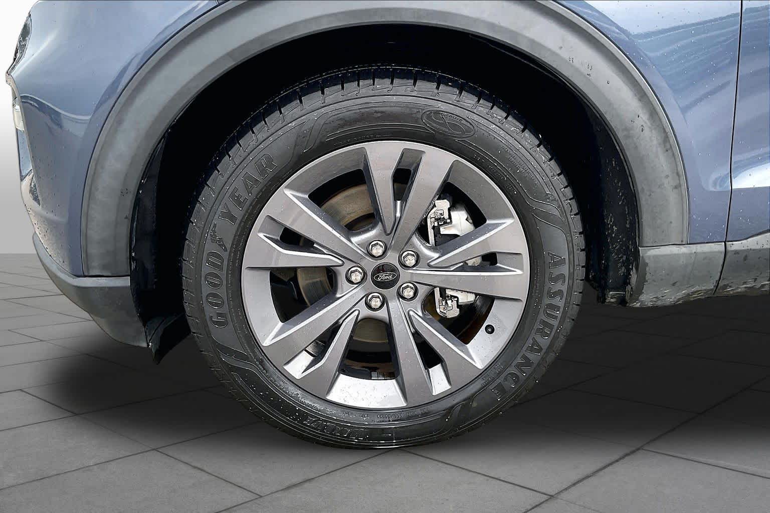 2021 Ford Explorer XLT Infinite Blue Metallic Tinted Clearcoat at AutoNation USA Katy
