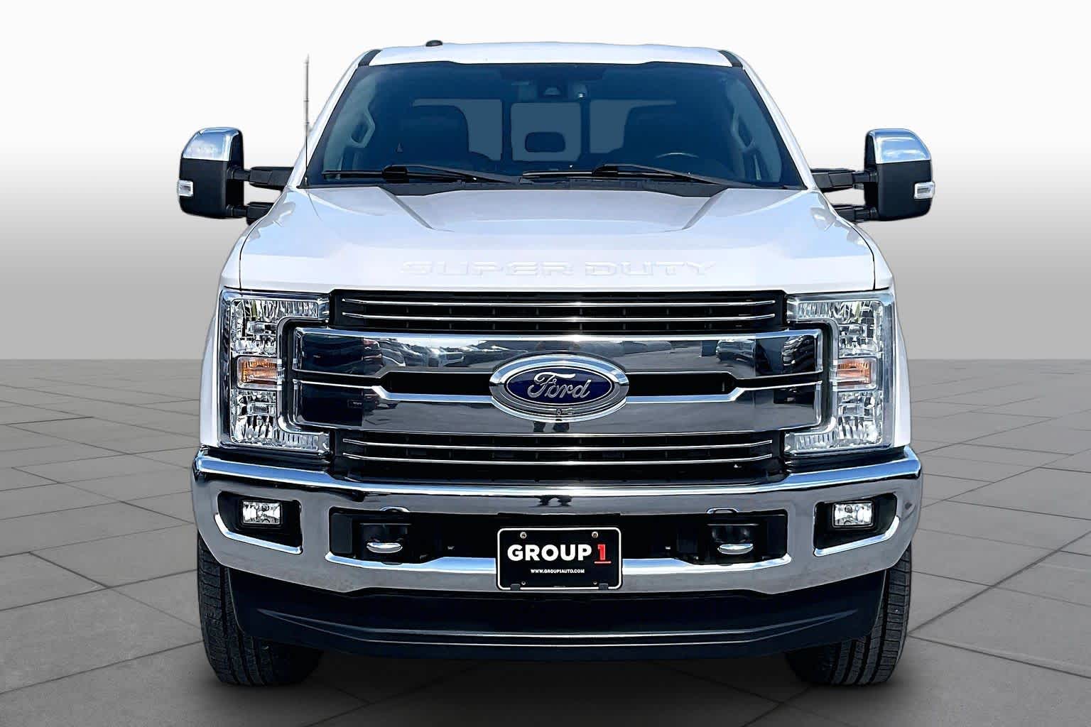 2018 Ford Super Duty F-250 Pickup photo 4 of 33