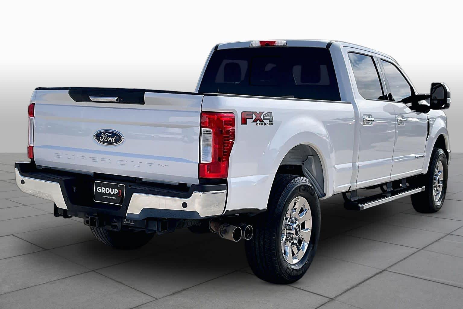 2018 Ford Super Duty F-250 Pickup photo 12 of 33