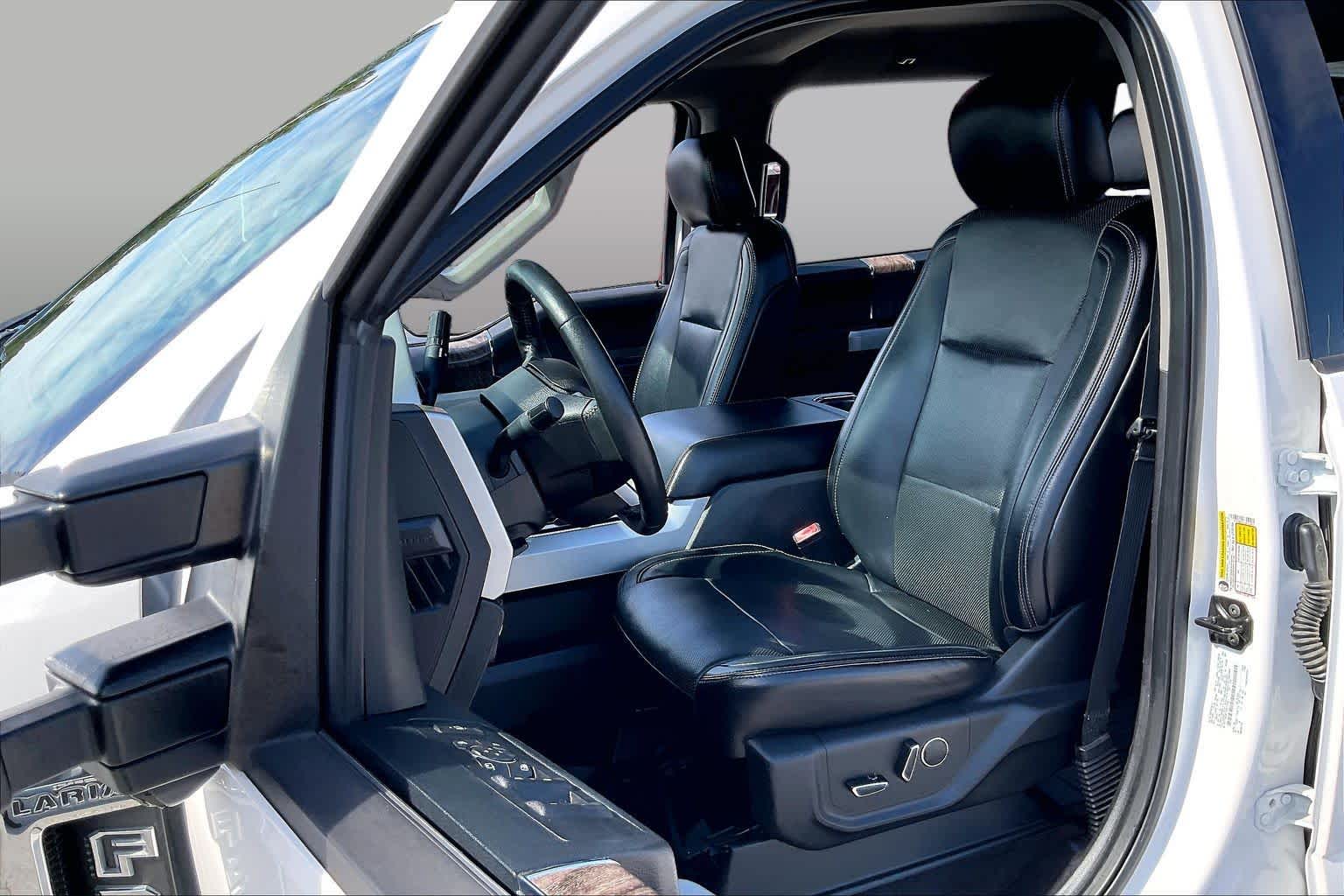 2018 Ford Super Duty F-250 Pickup photo 8 of 33