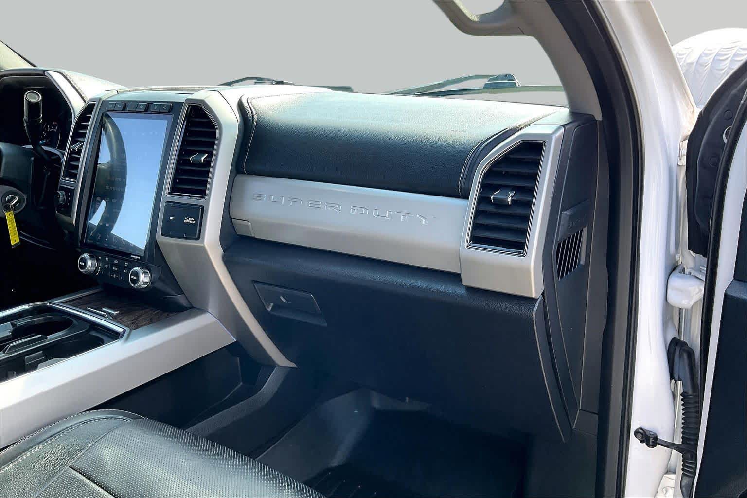 2018 Ford Super Duty F-250 Pickup photo 17 of 33