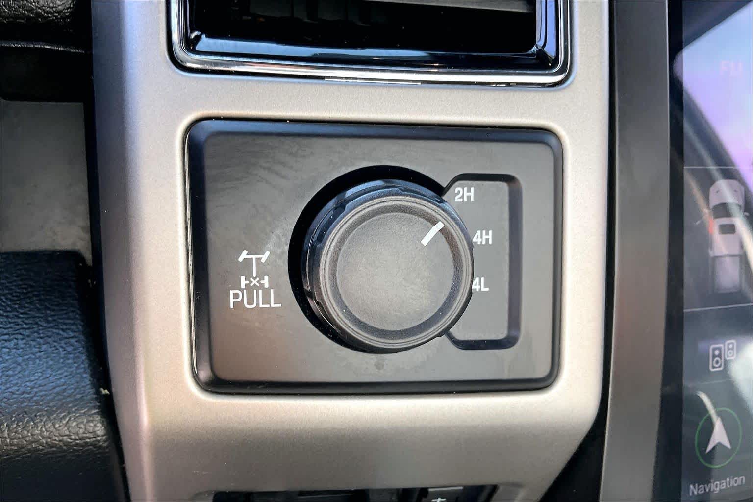 2018 Ford Super Duty F-250 Pickup photo 31 of 33