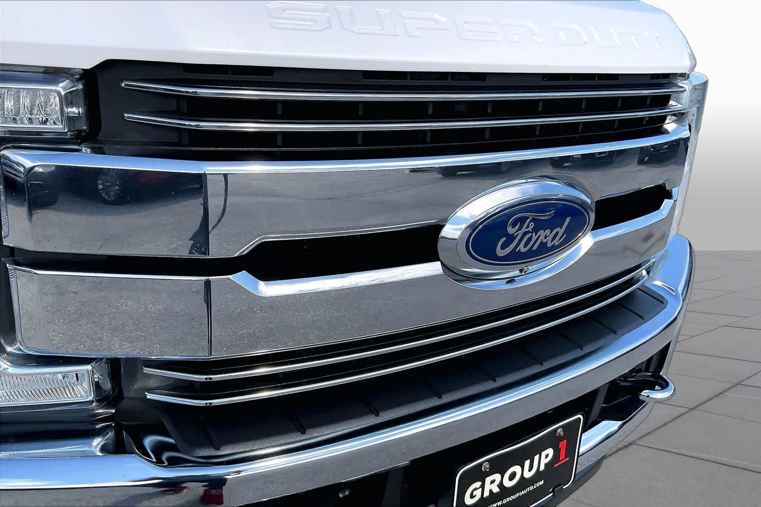 2018 Ford Super Duty F-250 Pickup photo 28 of 33