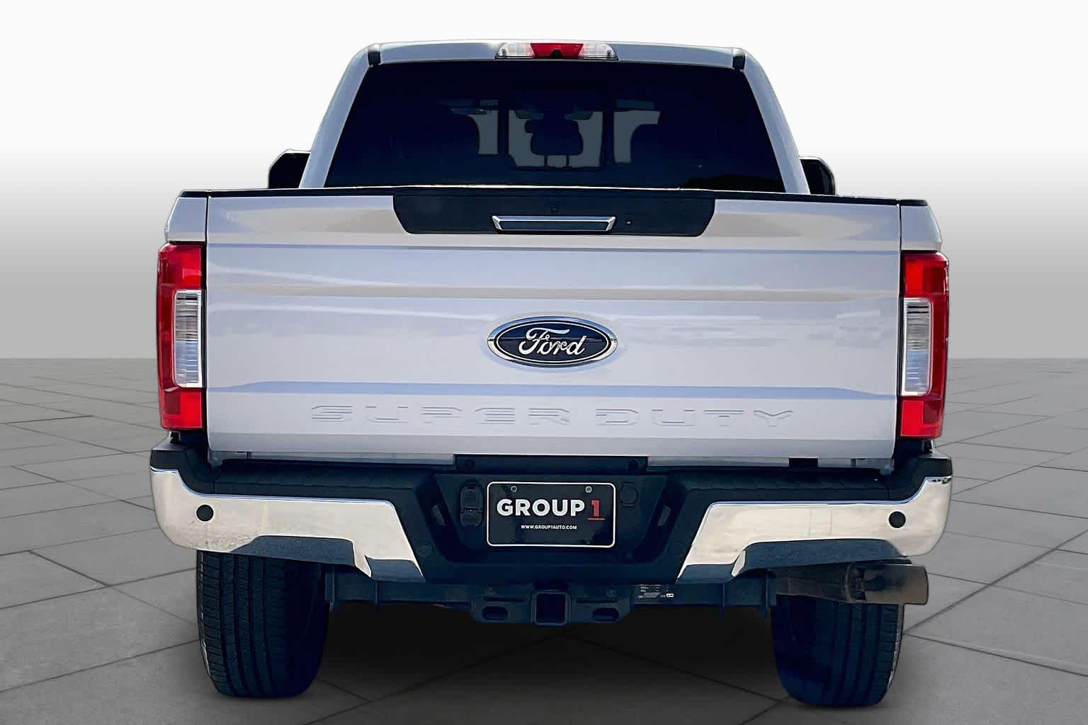 2018 Ford Super Duty F-250 Pickup photo 5 of 33