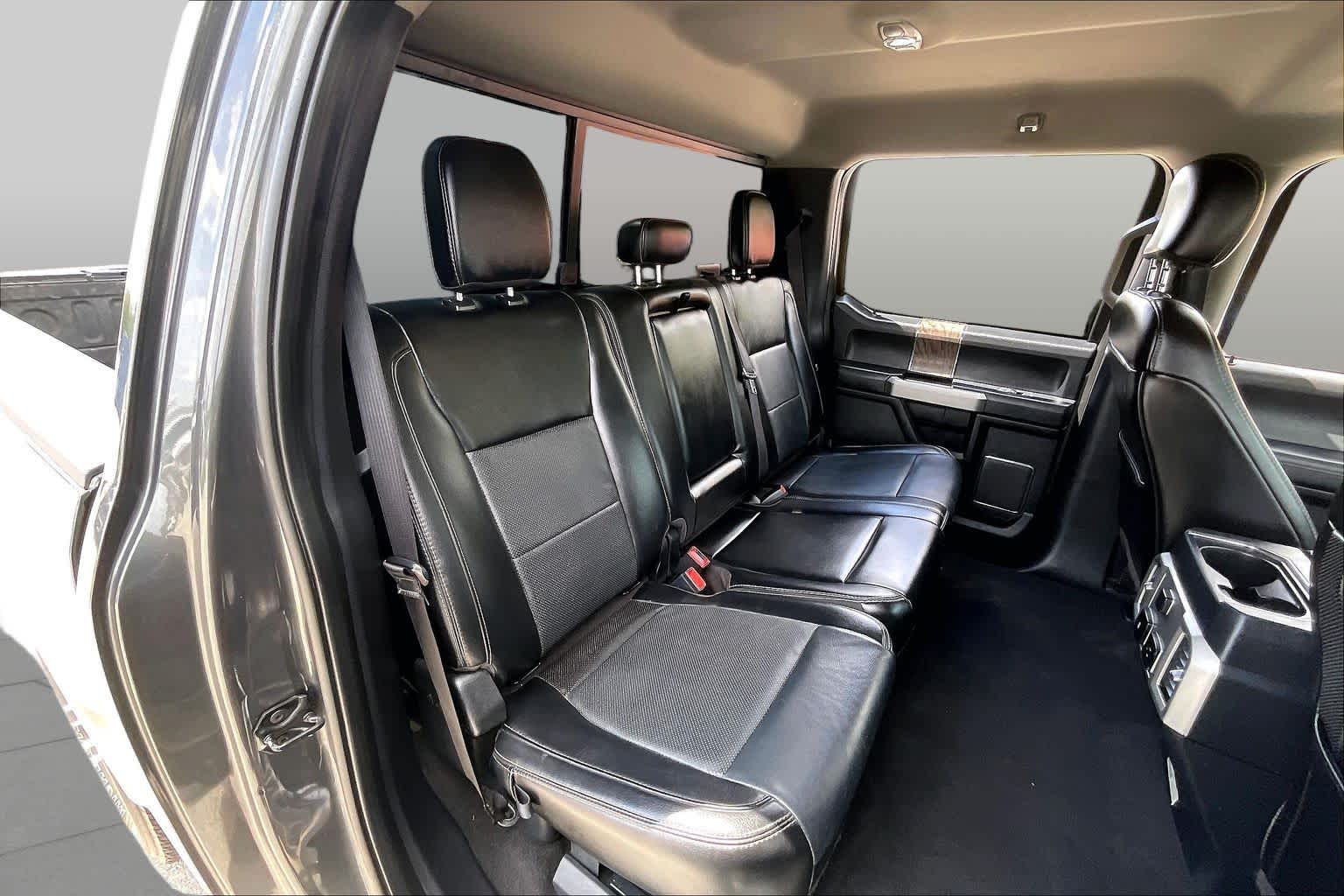 2019 Ford Super Duty F-250 Pickup photo 19 of 32