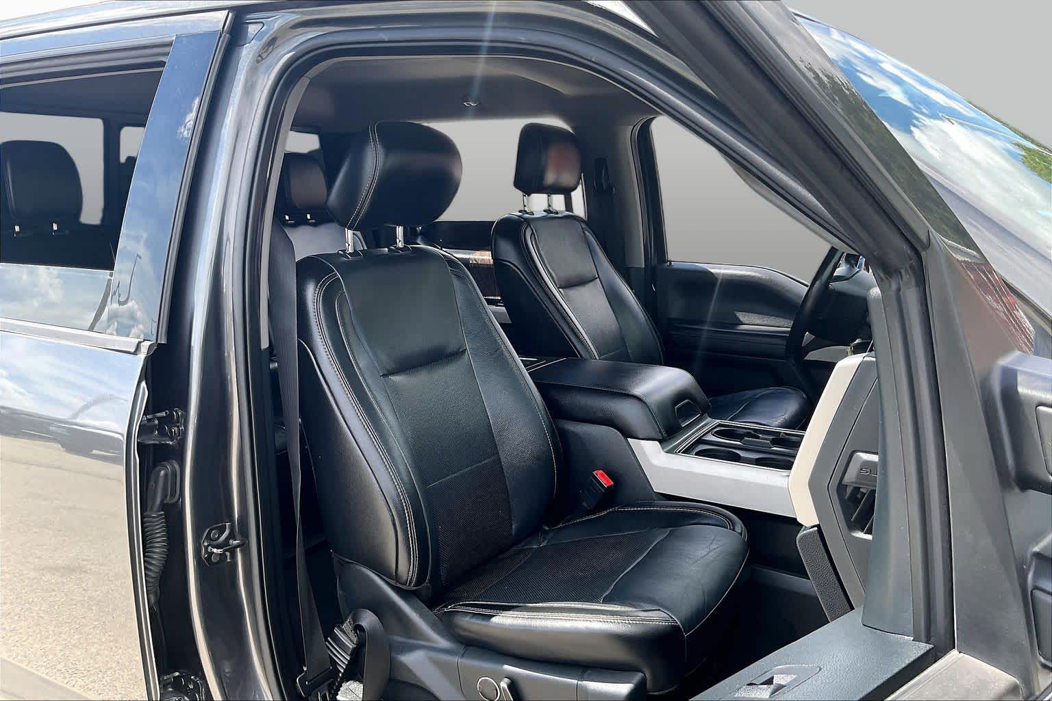 2019 Ford Super Duty F-250 Pickup photo 9 of 32