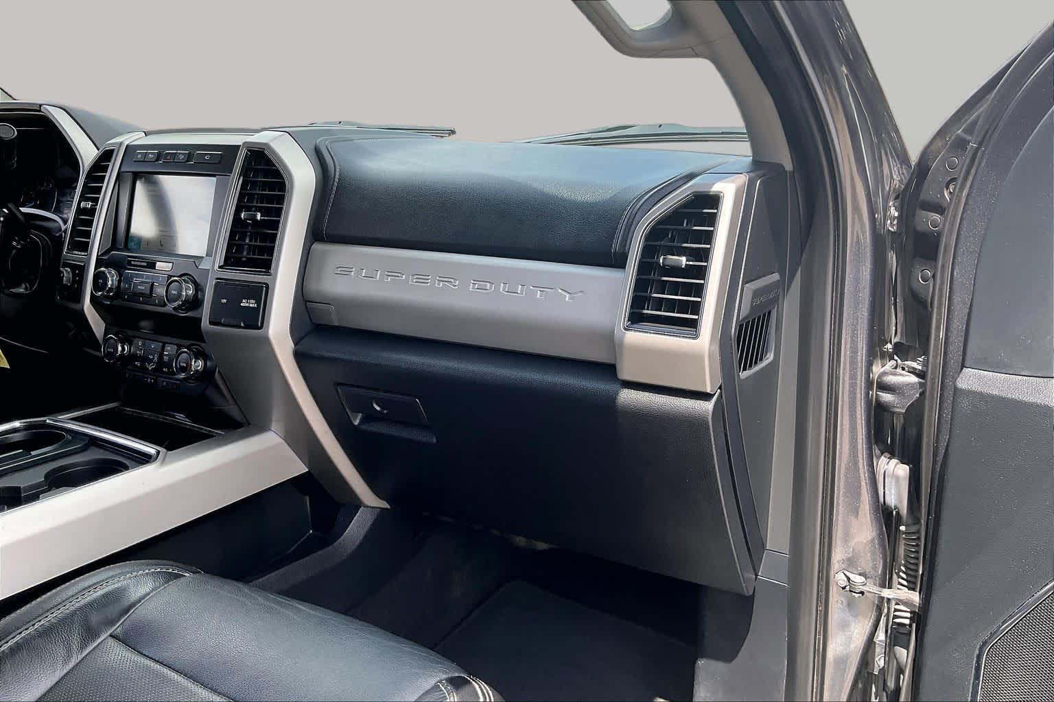 2019 Ford Super Duty F-250 Pickup photo 17 of 32