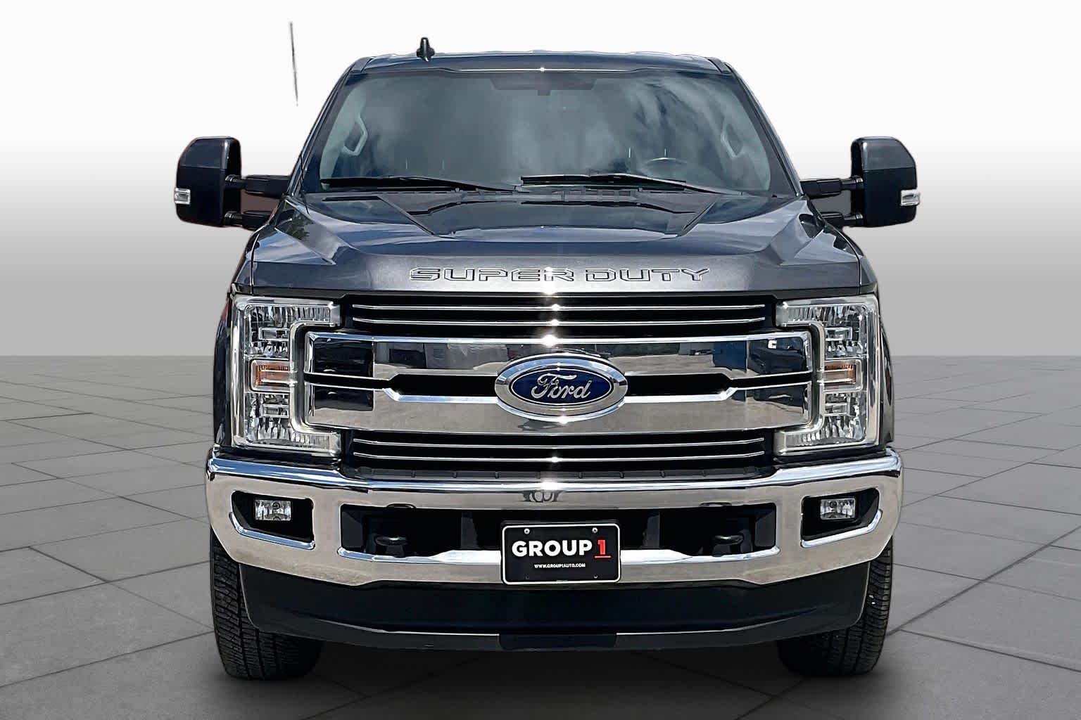 2019 Ford Super Duty F-250 Pickup photo 4 of 32
