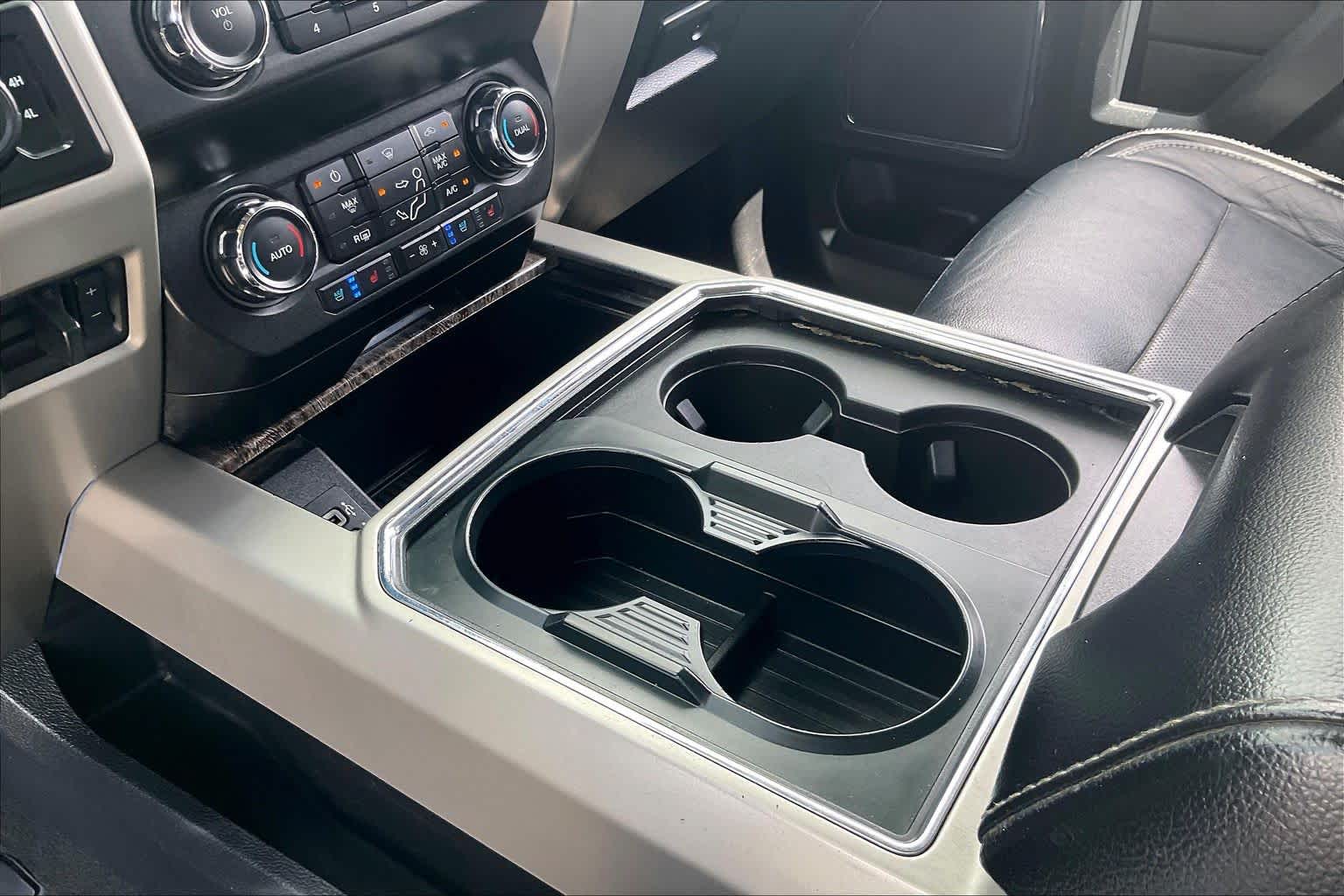 2019 Ford Super Duty F-250 Pickup photo 15 of 32