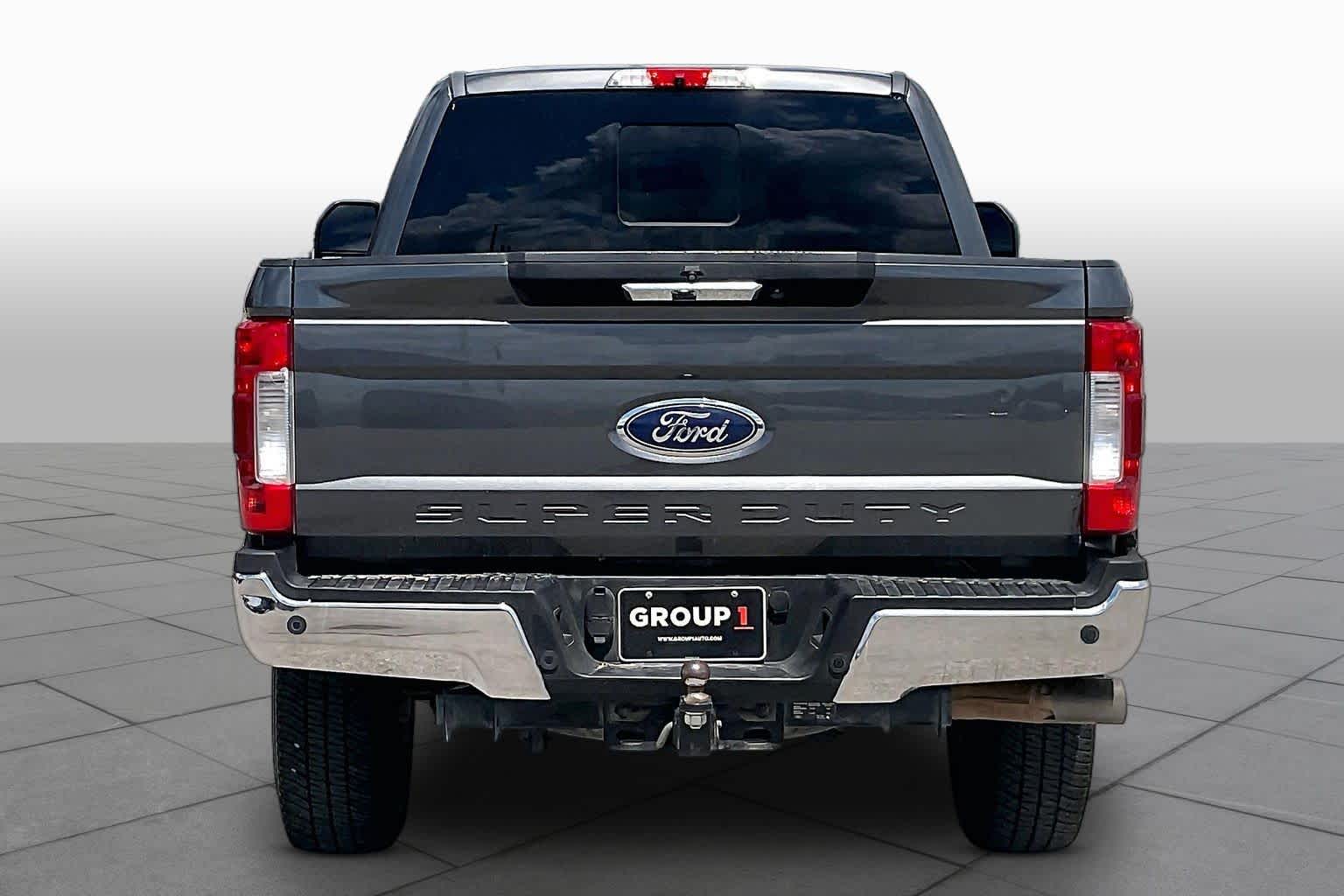 2019 Ford Super Duty F-250 Pickup photo 5 of 32
