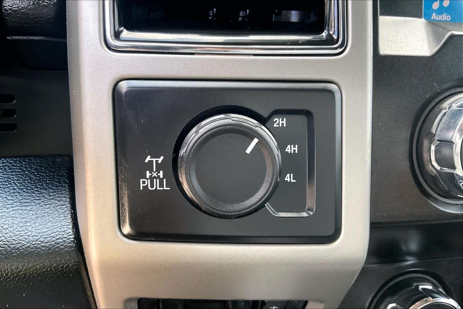 2019 Ford Super Duty F-250 Pickup photo 31 of 32