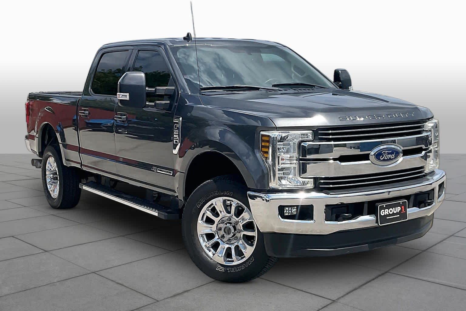 2019 Ford Super Duty F-250 Pickup photo 3 of 32