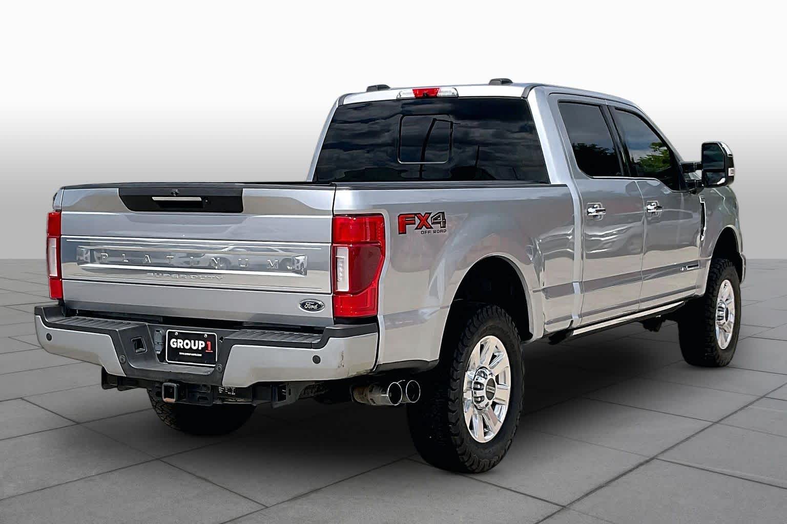 2022 Ford Super Duty F-250 Pickup Platinum - 11